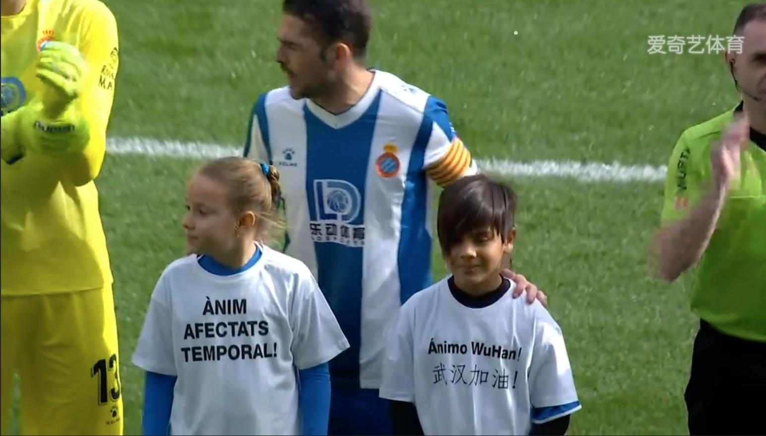 足球也有温度！独家盘点那些为中国送上祝福的“他们”