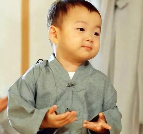 小时候的表情包长大后是什么样子,表情包小时候可爱长大后帅的一批