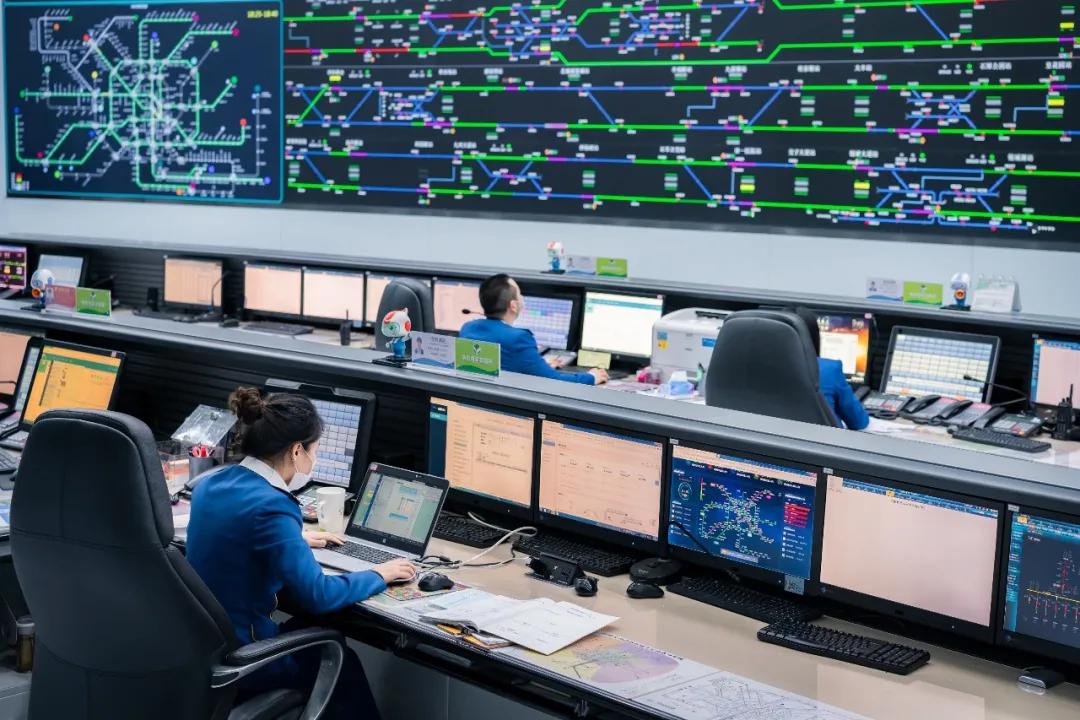 感受成都地铁带来的快乐,爱上成都的理由