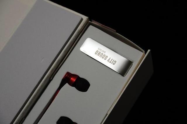 厉害！这个上海宁做的一副耳机，竟然……让手机提升了N倍的音质