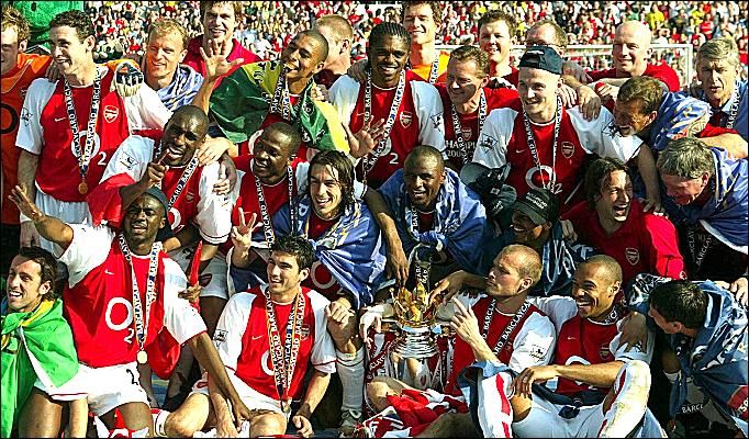 阿尔特塔教瓜迪奥拉动图,阿尔特塔瓜迪奥拉踢球