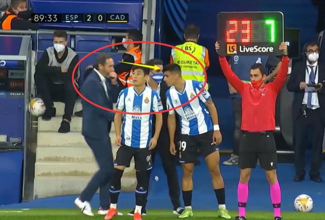 桑切斯和武磊,武磊桑切斯打僵局