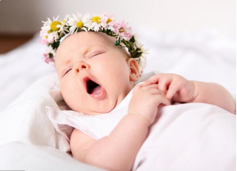 两个月纯母乳喂养的宝宝睡整夜觉,怎么让两个月宝宝能睡整夜觉