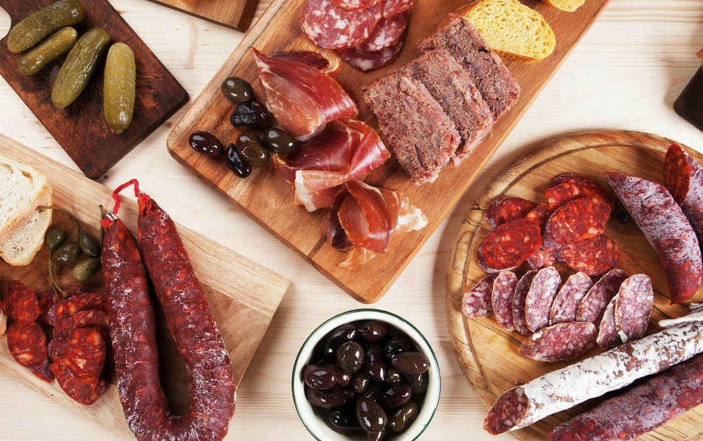 便秘要少吃肉吗,经常便秘要少吃什么菜