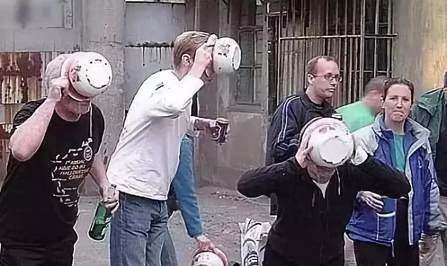 痰盂上国外拍卖会,一只痰盂上了外国拍卖会