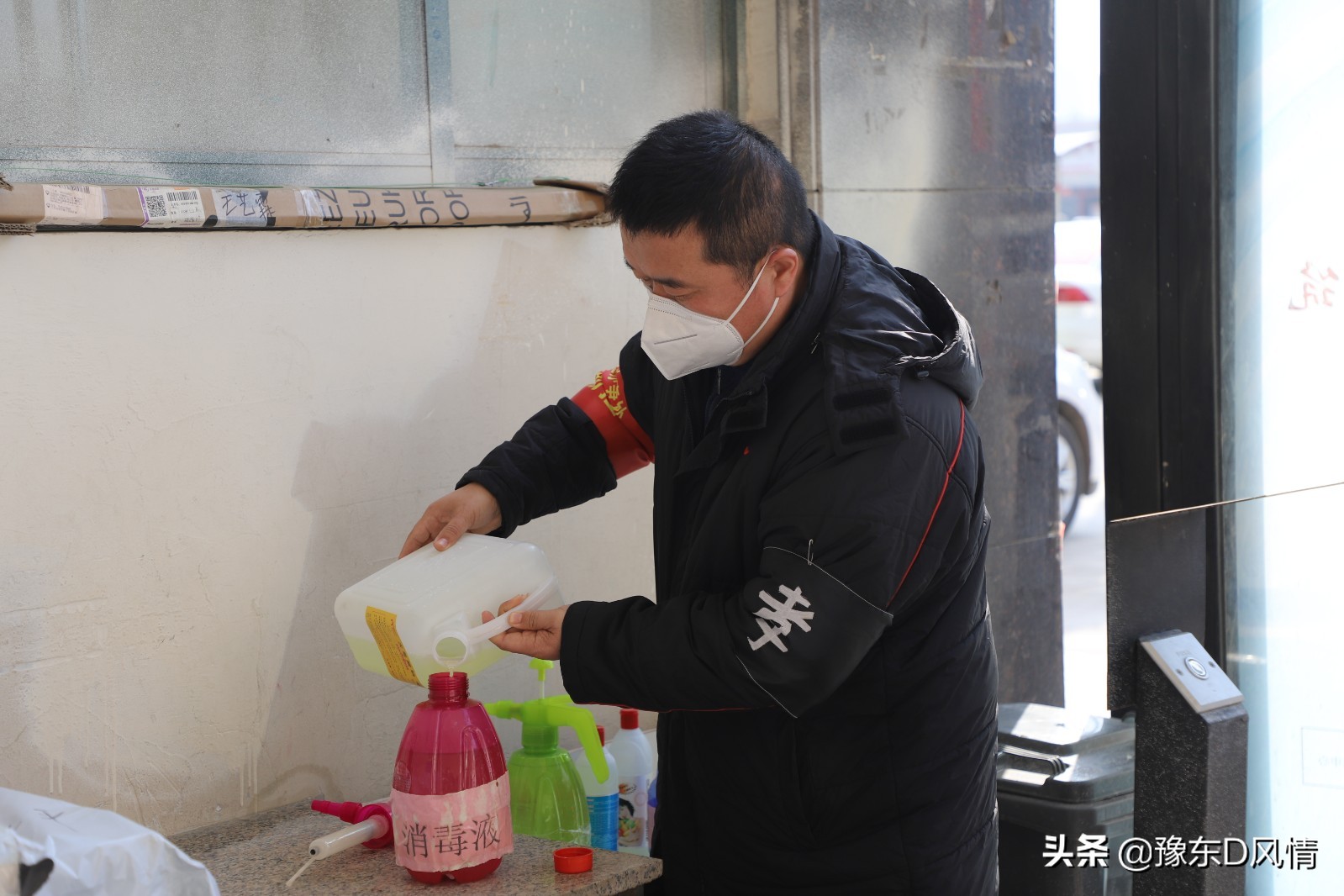 绾㈣琚栫珷,绾㈣琚栫珷浣╂埓