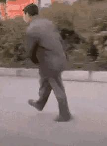 外语教师就业前景怎么样,为什么外语专业男生的就业有优势