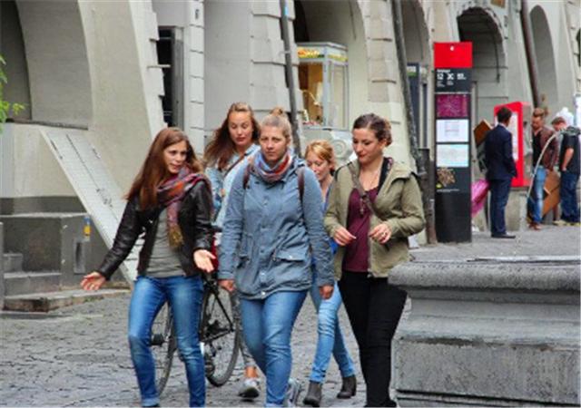 瑞士人口少吗,瑞士人口为什么那么少