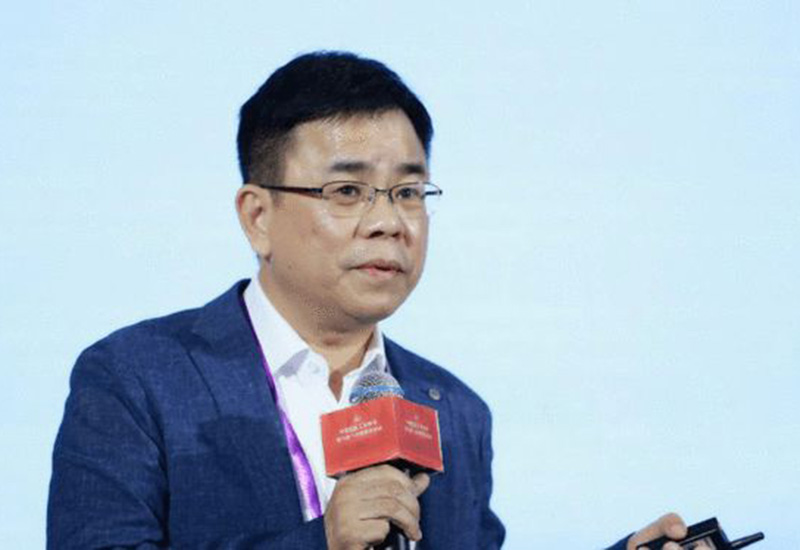 这个广东潮汕小伙,担下即将倒闭的饮料厂,如今做到年入百亿