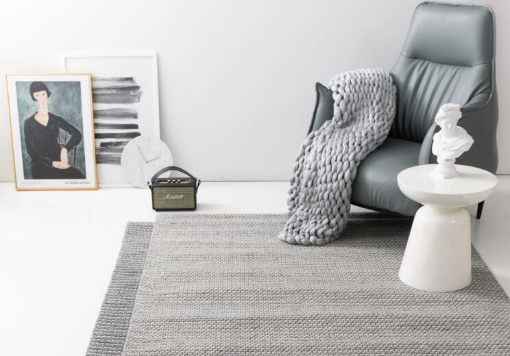 如何选择地毯才不容易脏,各种材质地毯优缺点