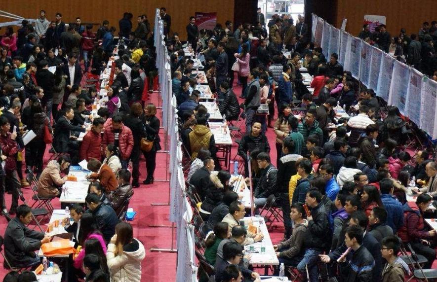 大学毕业走校招还是社招,在校大学生要不要抓住校招的机会