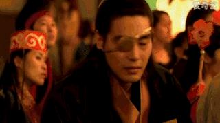 非得戳瞎一只眼睛才能当海盗吗？