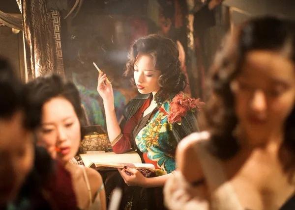 小宋佳风情万种视频 (现实中的小宋佳)