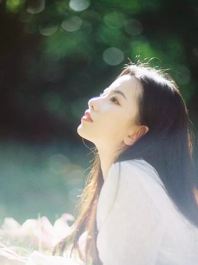 人像摆pose的姿势大全,女性人像pose大全