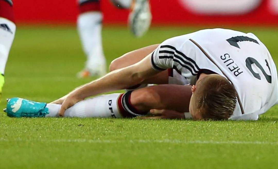 日耳曼战车无缘16强,日耳曼战车的前锋