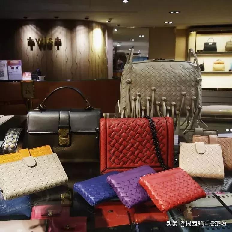 香港本地人喜欢的潮店,香港潮牌折扣店在什么地方