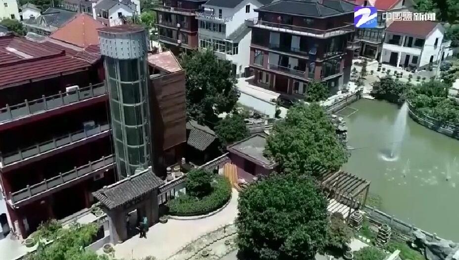 钱塘江大潮飞涌而上,钱塘江大潮奔涌而来