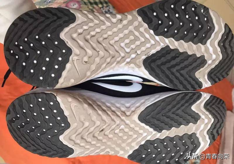 新手缓震支撑跑鞋性价比,新手推荐舒适软的跑鞋