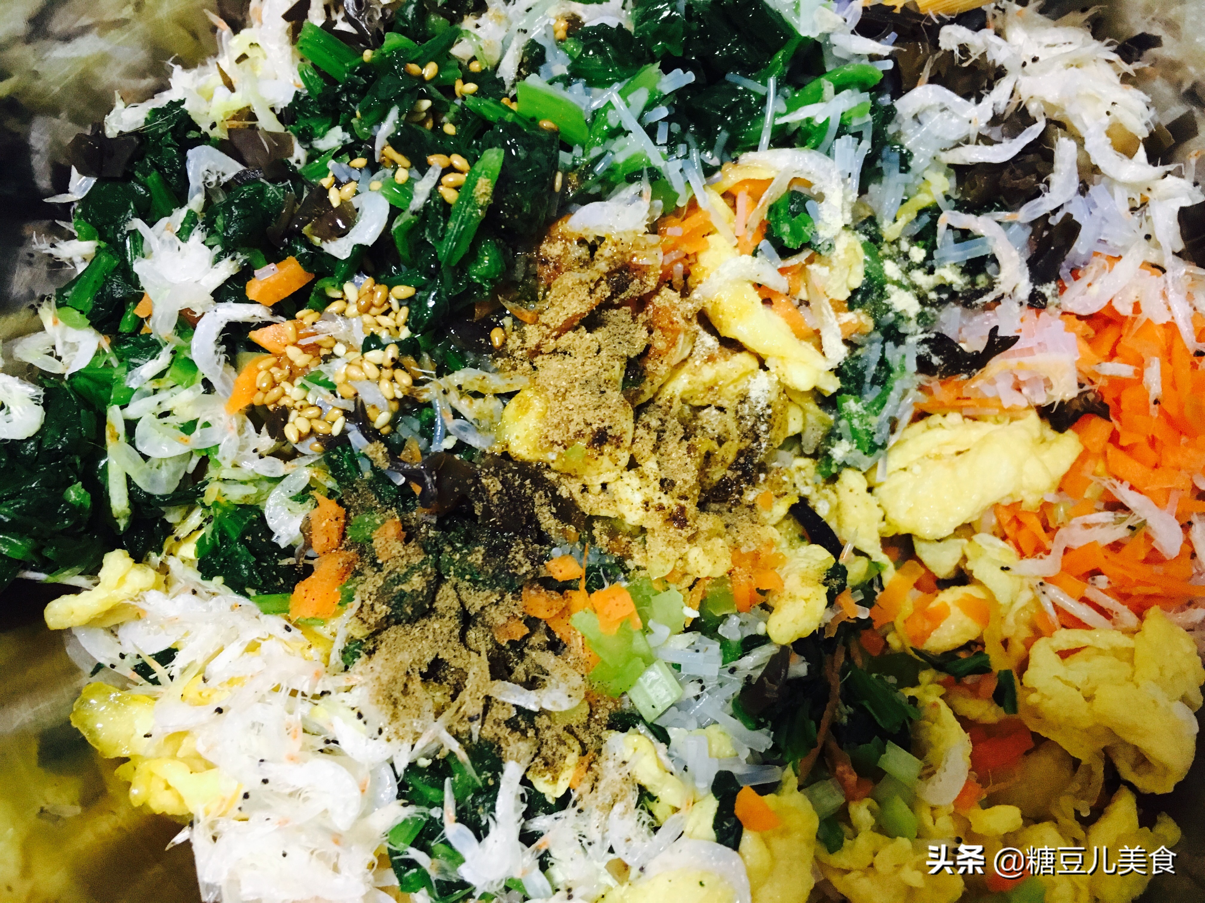 一把菠菜3个鸡蛋,一把菠菜三个鸡蛋馅饼