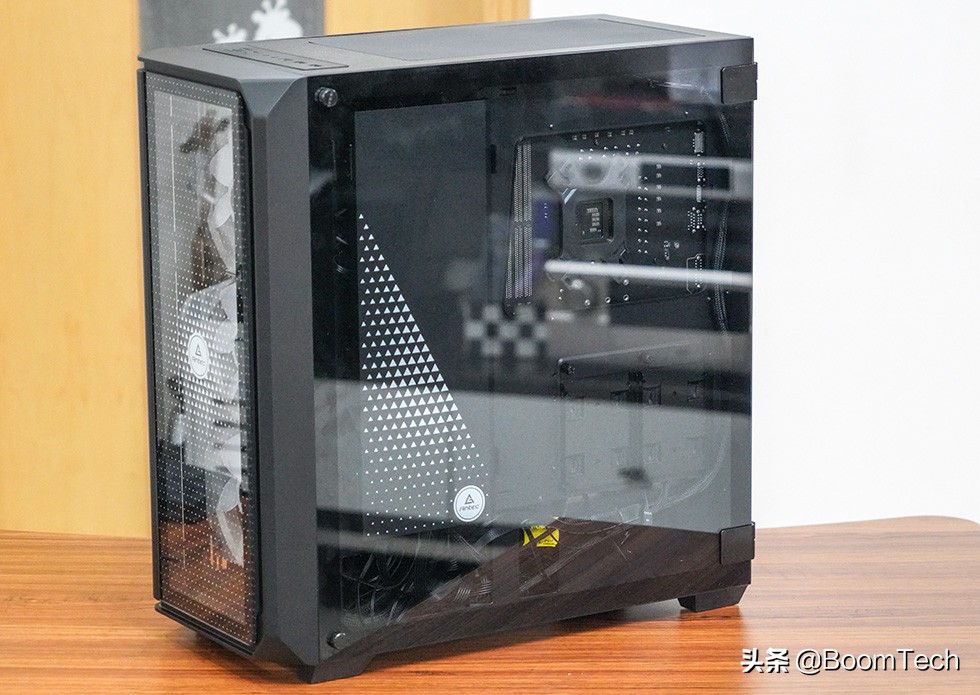 颜控玩家新选择安钛克NX1000机箱体验