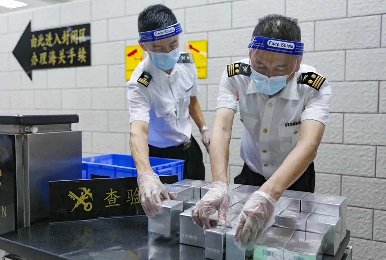 代购10000被抓怎么处罚,一个代购被判刑四年罚款一百万