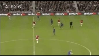 精确制导克罗斯皇马精准长传技艺,斯科尔斯英超最佳长传手