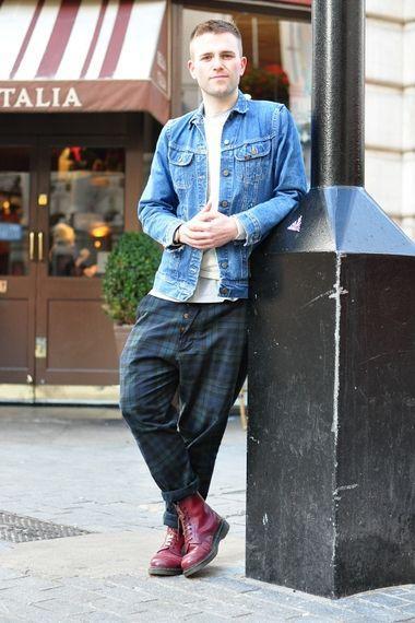 马丁靴怎么穿才能穿出存在感,哪些品牌马丁靴比较好搭配