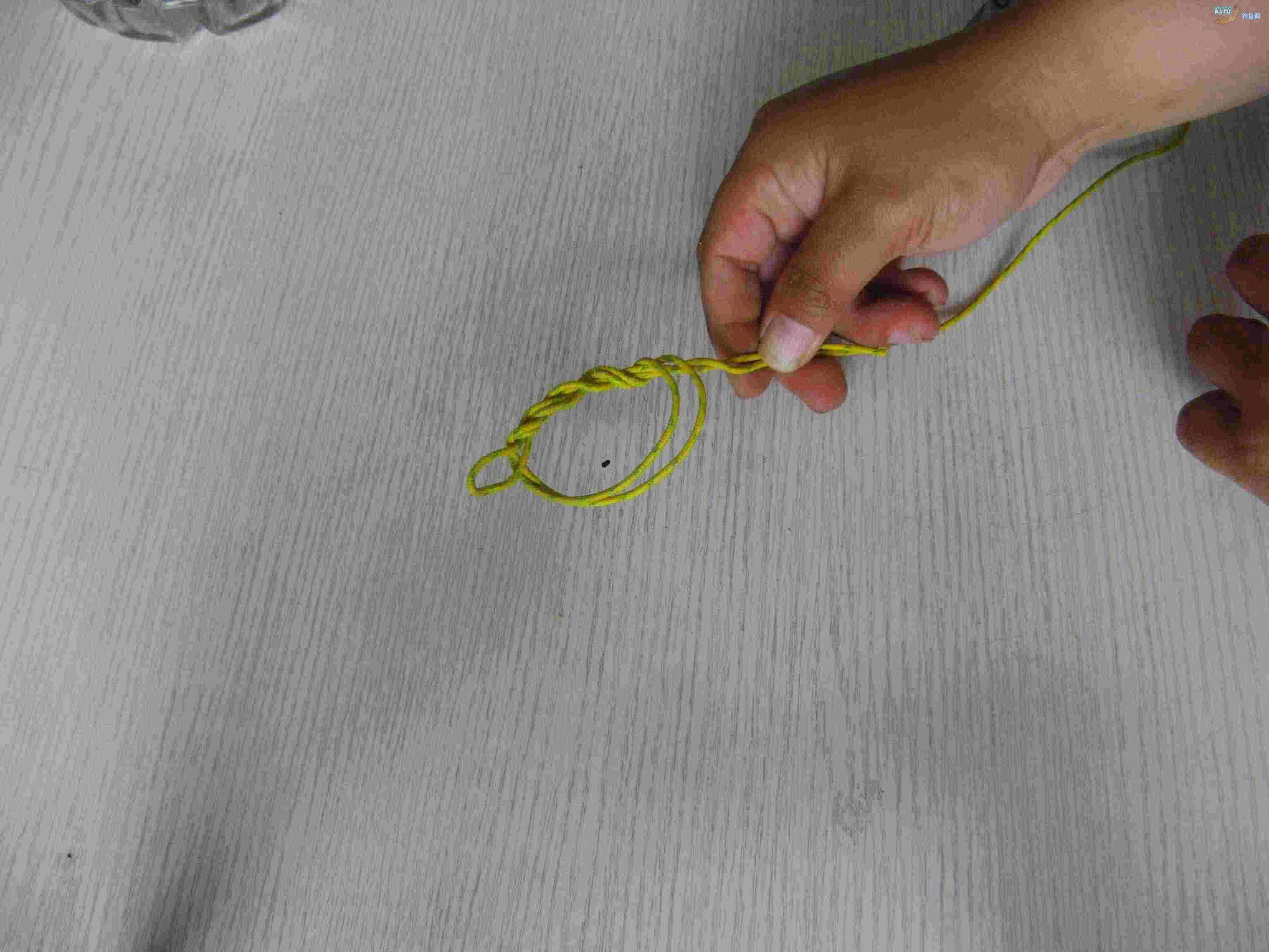 鱼竿稍和主线打结,鱼竿怎么打马蹄环