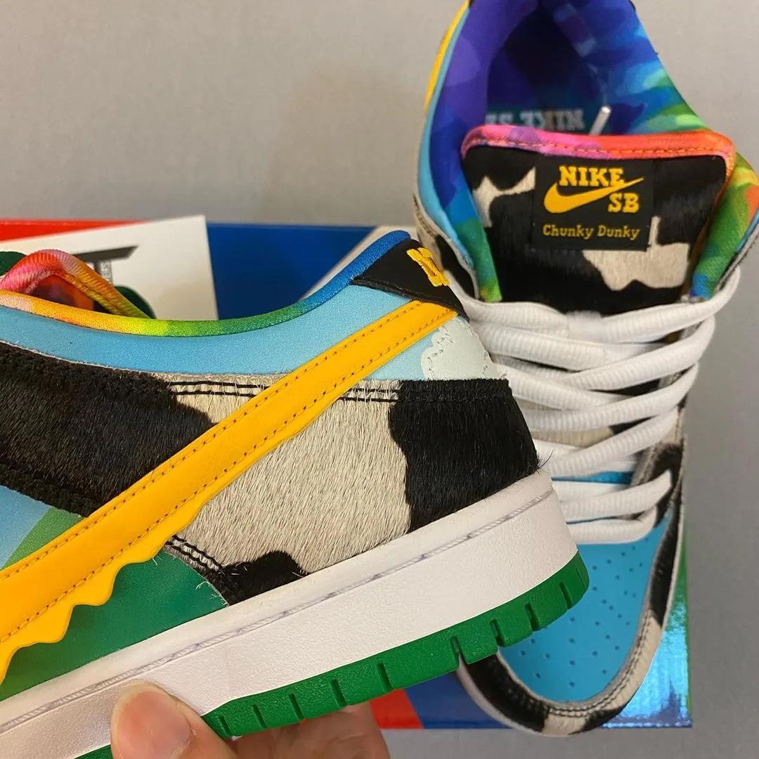 周杰伦球鞋配色,邓紫棋周杰伦同款球鞋