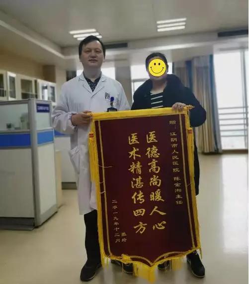 女子五年来一直流鼻涕,女子反复流鼻涕一查竟是脑子漏了