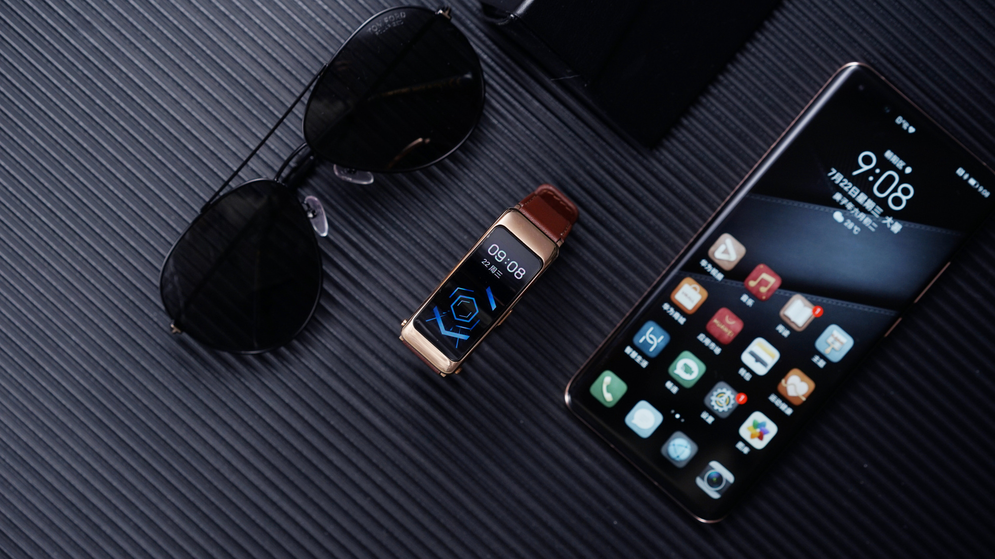 华为手环b6对比荣耀手环6,华为手环b6测评