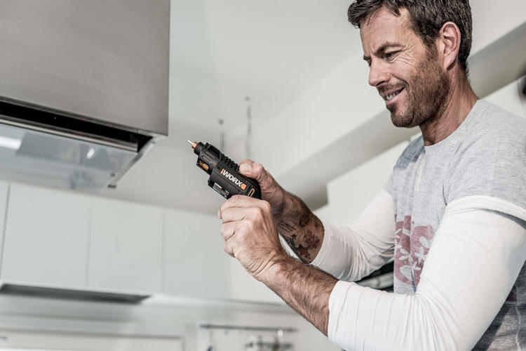 家里没有适合螺丝刀怎么拆解,家居安装电动螺丝刀推荐