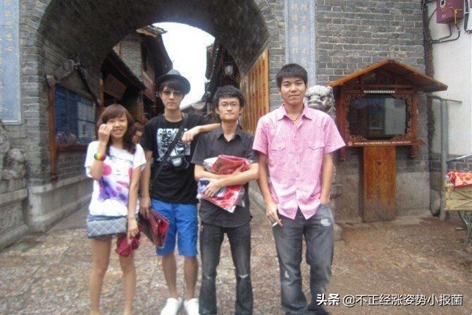 肖战背后的真实感受,肖战背后的辛酸谁人知