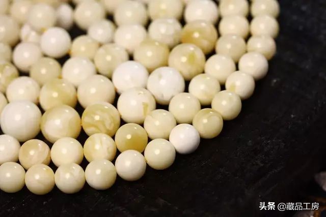 琥珀蜜蜡鸡油黄有什么区别,什么是琥珀及琥珀分类