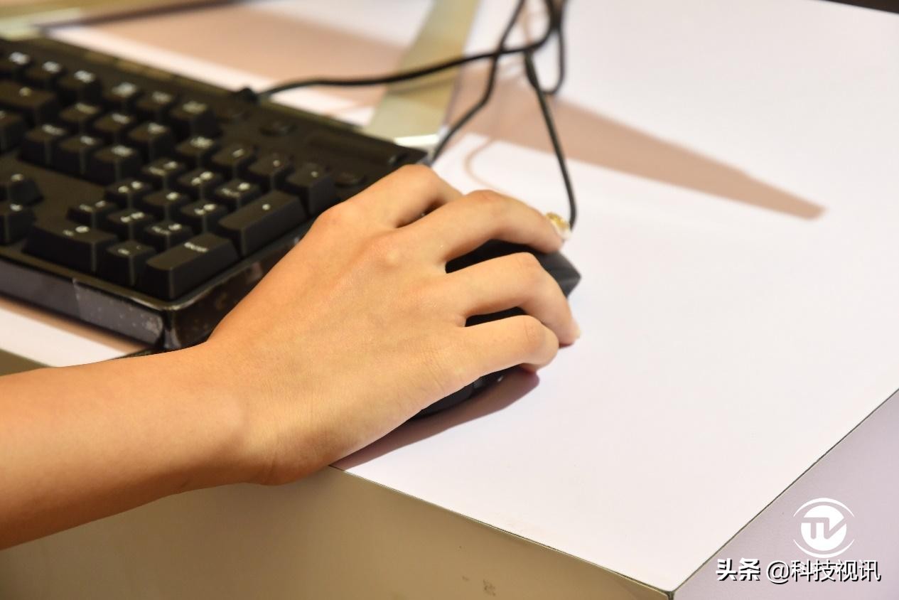 罗技g610键盘在游戏里不亮,罗技g610键盘可以水洗吗