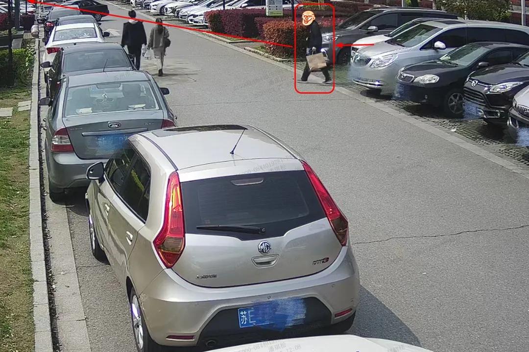 网上便宜的衣服来自哪里,在网上卖衣服的货源在哪里找