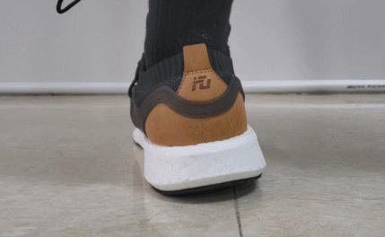 yeezyboost350v2creamwhite炒价,adidasyeezyboostrunner700v2