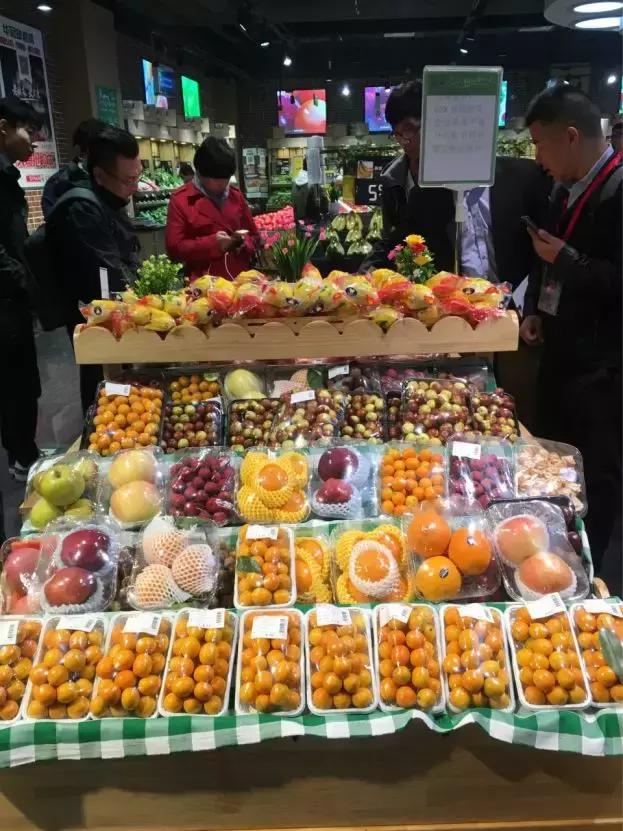 中国零售CIO俱乐部走进好邻居、华冠考察交流暨华为用户大会召开