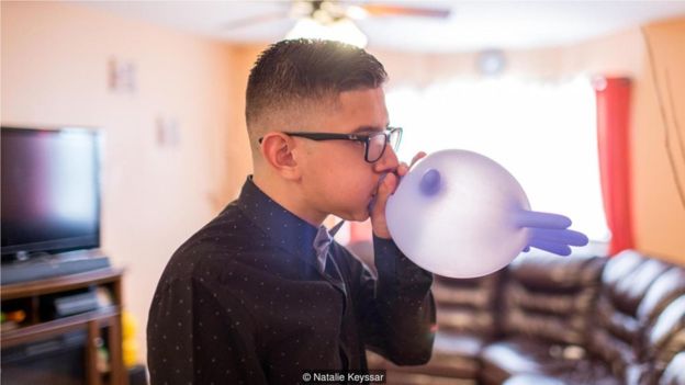 微笑在人际沟通中的作用,如何和微笑的人沟通