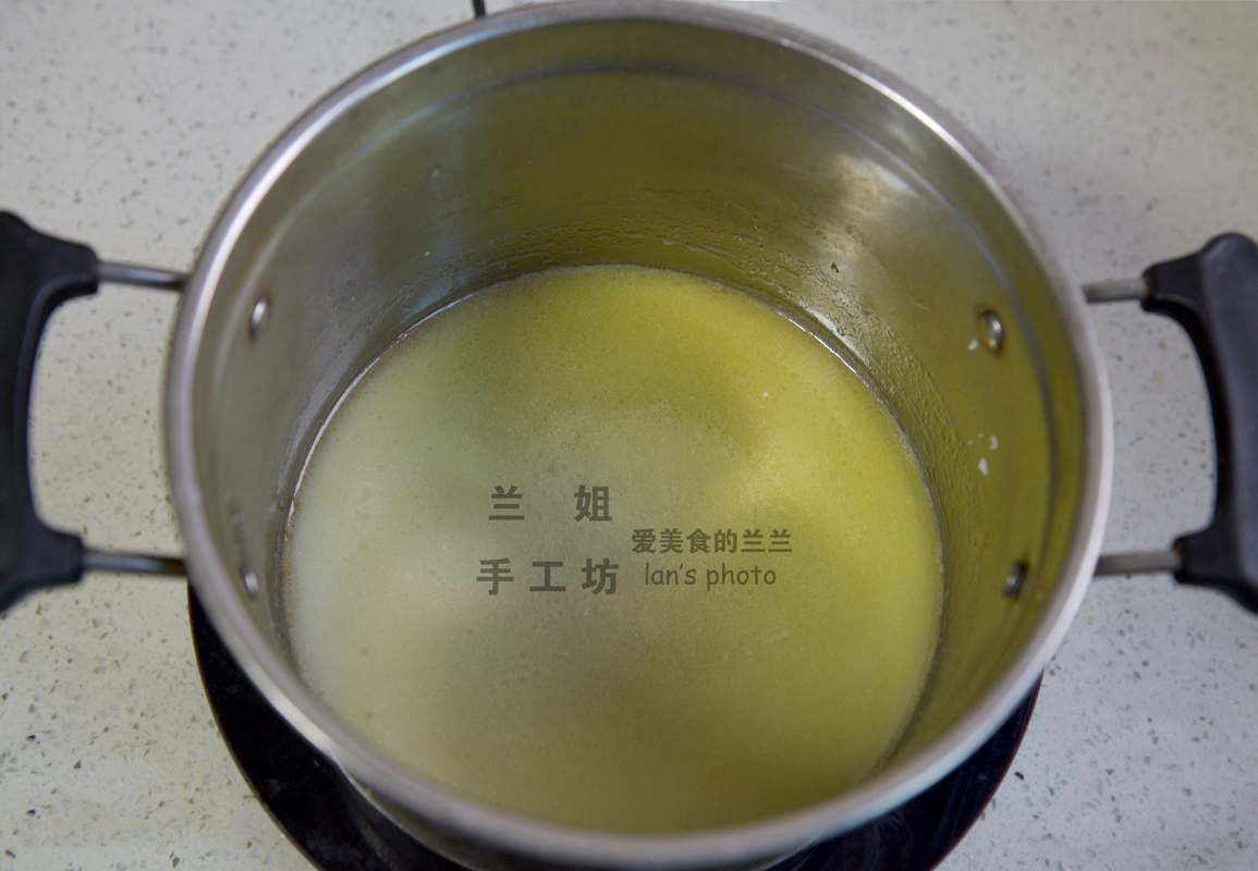 戚风蛋糕组织细腻的诀窍,戚风海绵蛋糕胚子怎么做更嫩更软