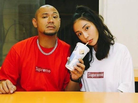 前TVB搞笑担当好身材女友耳骨连钉三个耳洞后遗症巨痛可能会溃烂