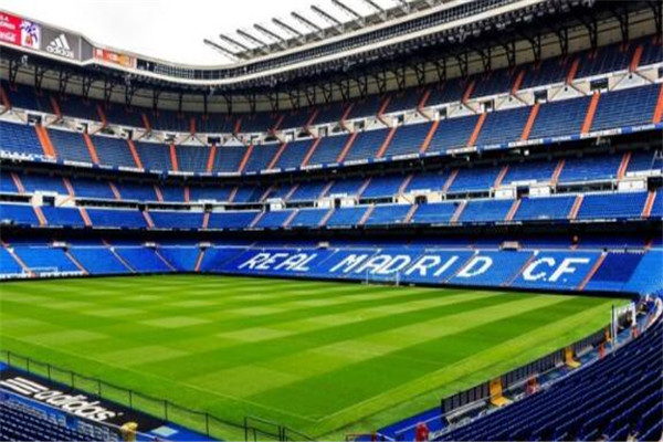 中国十大鸟巢体育场,十大足球场