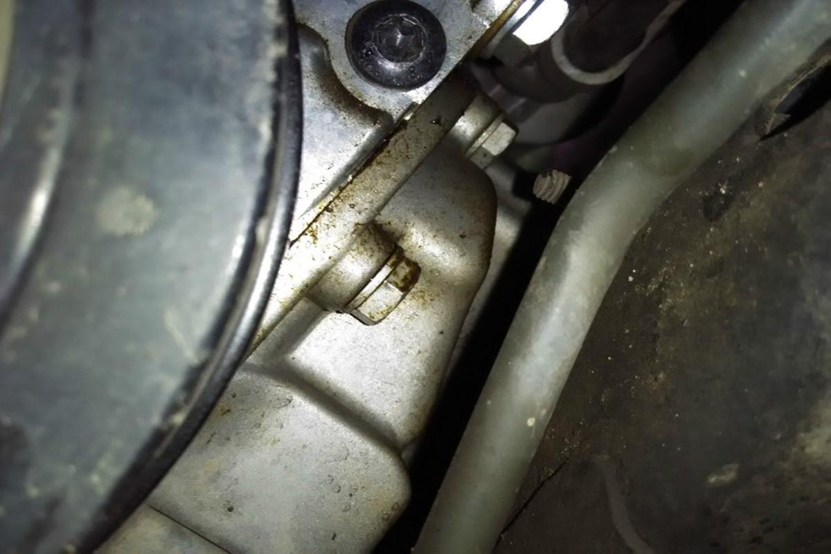 绅宝d70缸垫漏油,北汽绅宝d70烧机油