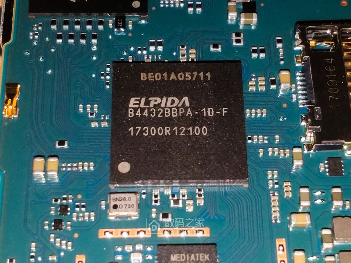 售价1000元的索尼NW-A45无损音乐*放播**器拆解！对比NW-A35主板图