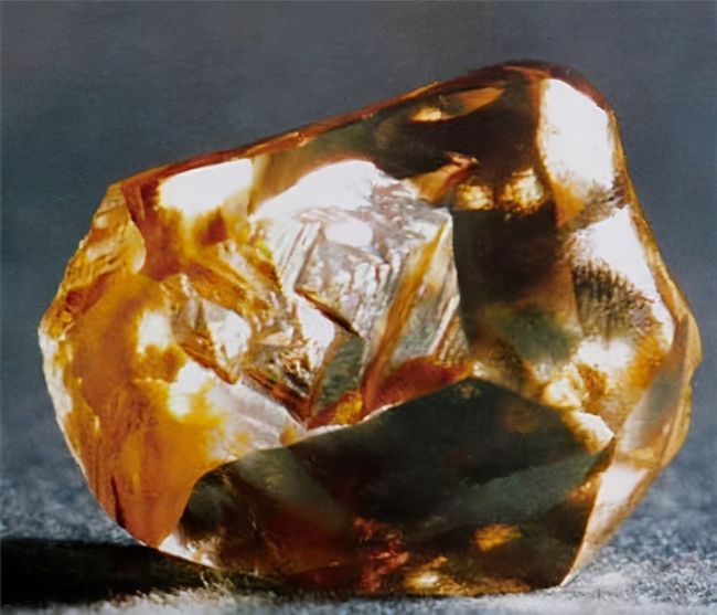 中国最大钻石多少钱一只,中国最大最贵的钻石多少钱一克