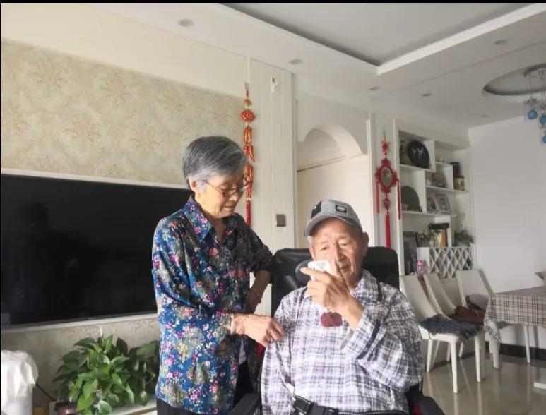 窝囊父亲完整版,我的窝囊父亲阅读答案