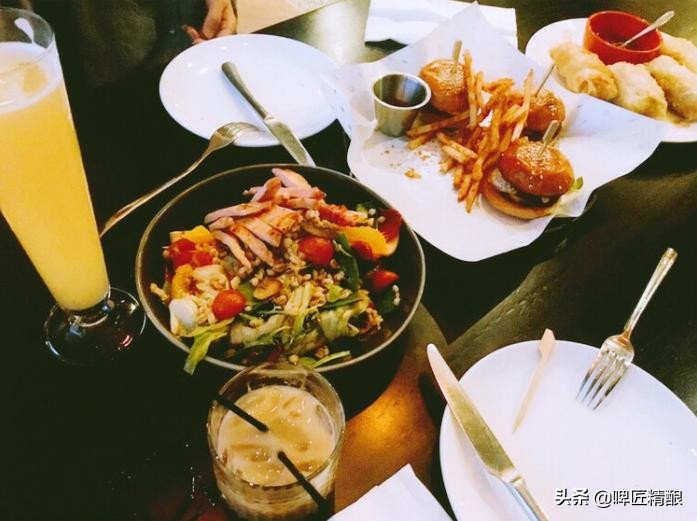 精酿啤酒屋怎么经营能赚钱,开精酿啤酒屋新模式