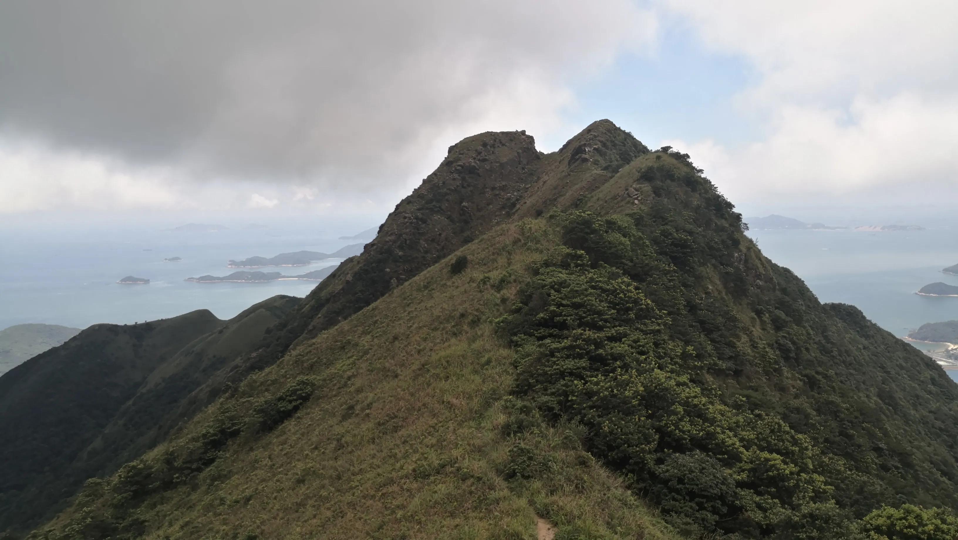 香港凤凰山狗牙岭难度大不大,香港凤凰山最难爬的山