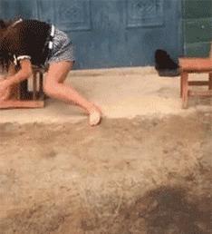 搞笑GIF段子:.我的小萝莉呢?你还我的小萝莉