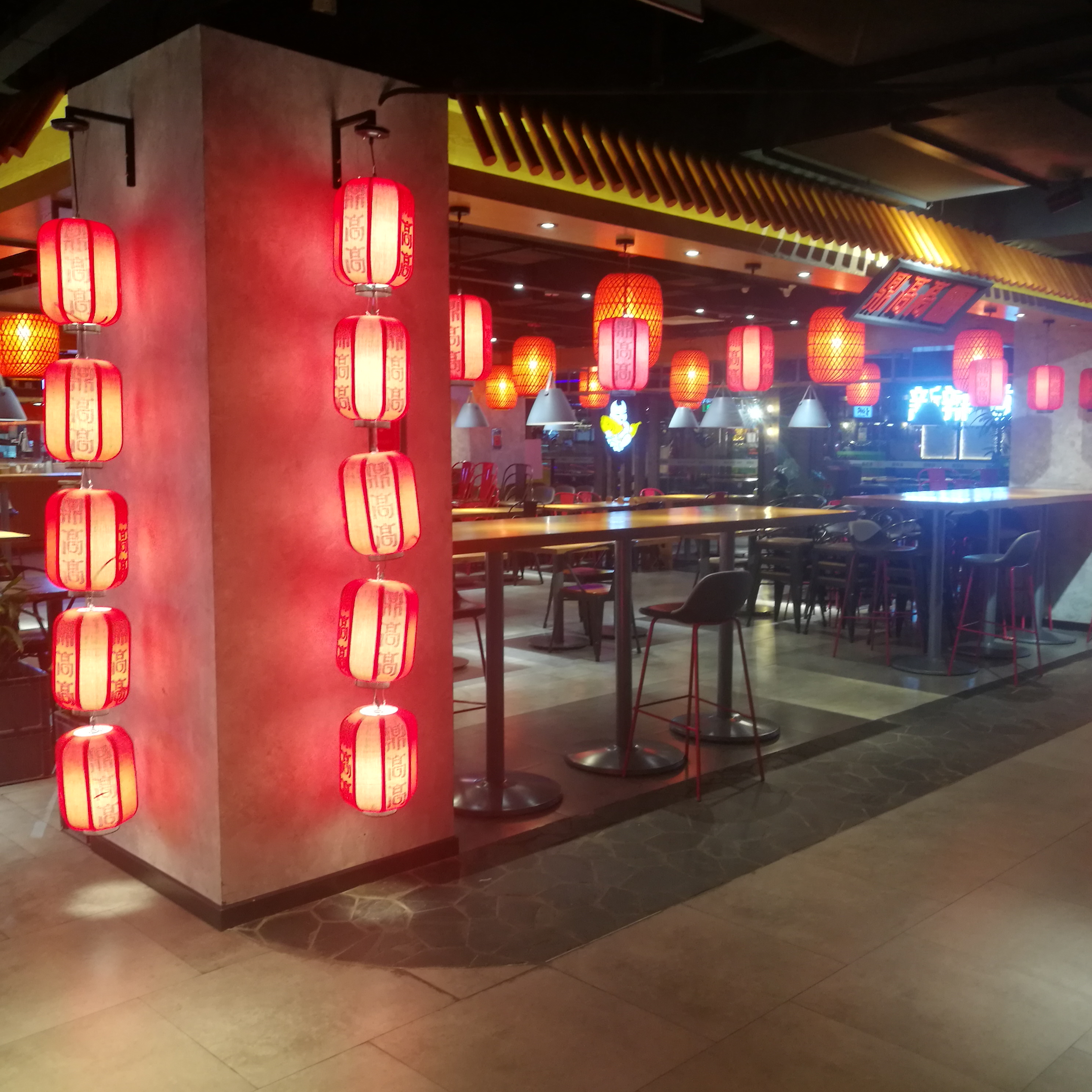 浅谈疫情对餐饮业影响,新冠疫情对于线下商铺的影响分析